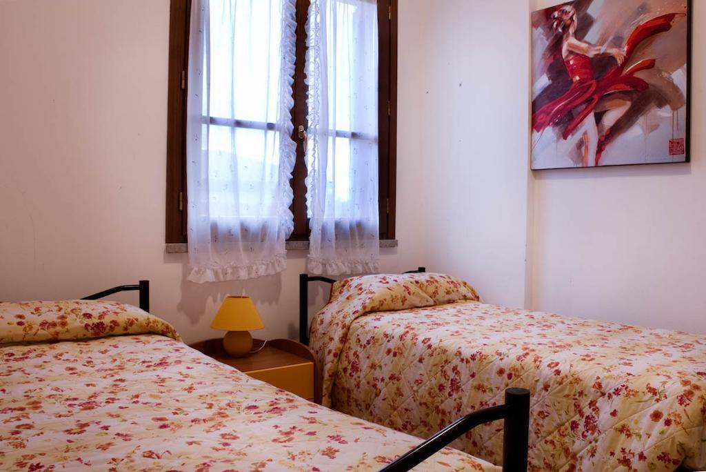 Assia Spa Fucecchio Szoba fotó